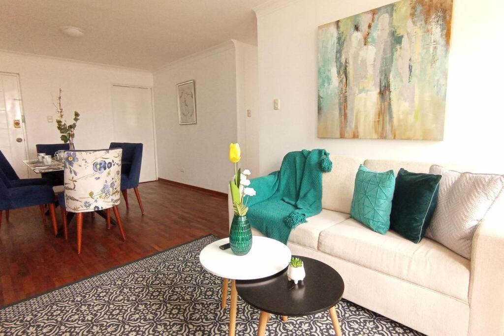 Centric Apartments In Miraflores • Key Locations • Lima Buitenkant foto