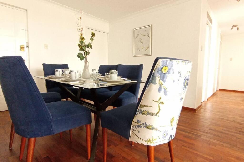 Centric Apartments In Miraflores • Key Locations • Lima Buitenkant foto